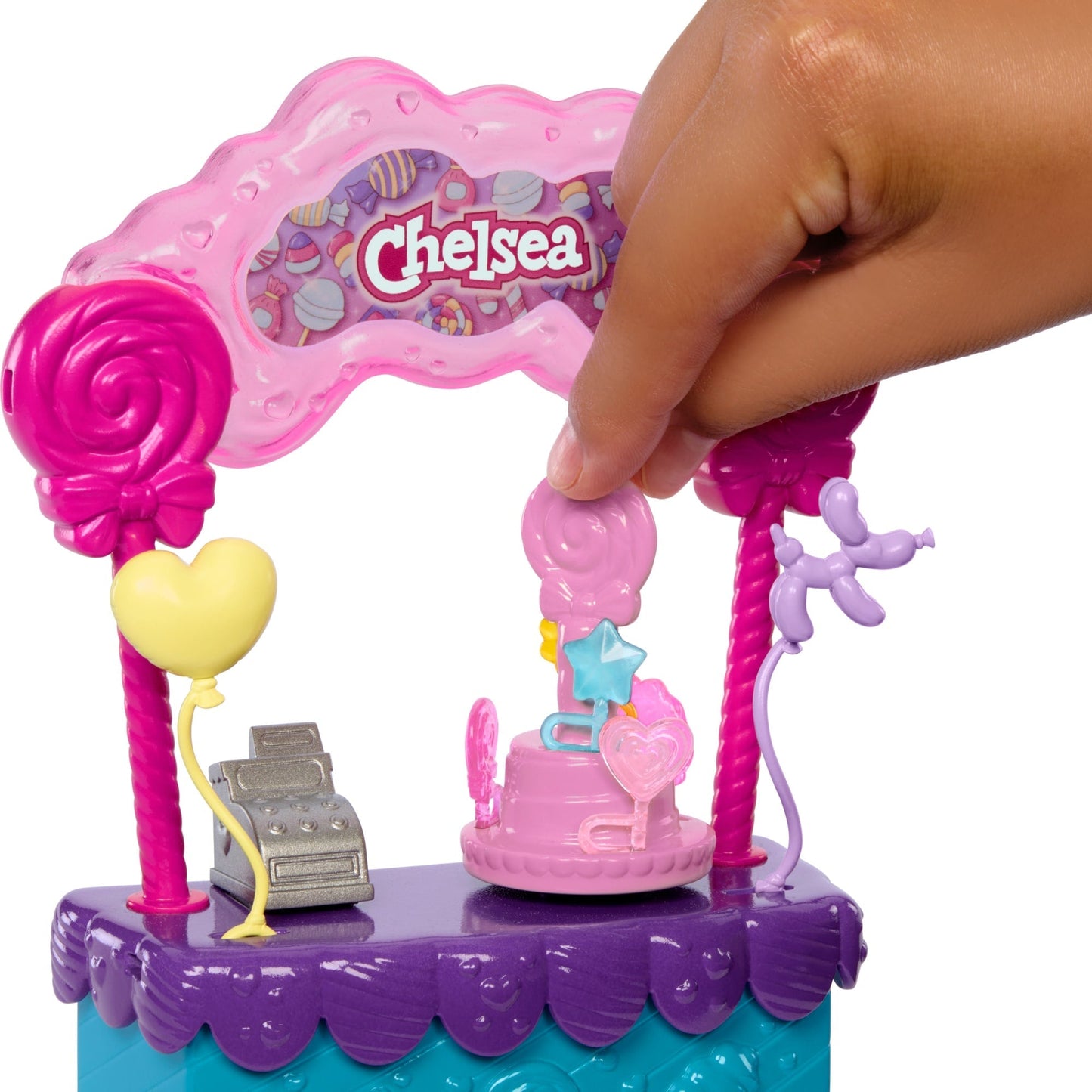 Barbie  Poup¨¦e Chelsea et Kiosque ¨¤ Sucettes et Bonbons, 10¨¦l¨¦ments